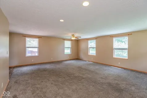 1268 W 100 N Franklin IN 46131