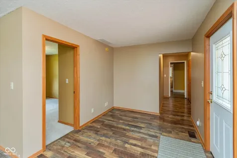 1268 W 100 N Franklin IN 46131