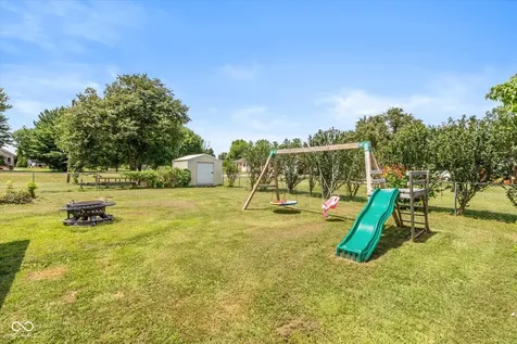 1268 W 100 N Franklin IN 46131