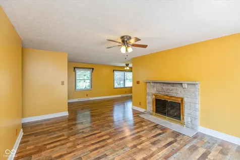 1268 W 100 N Franklin IN 46131