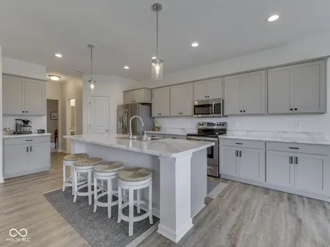 1145 Cobra Drive Franklin IN 46131