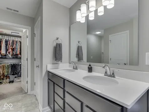 1145 Cobra Drive Franklin IN 46131