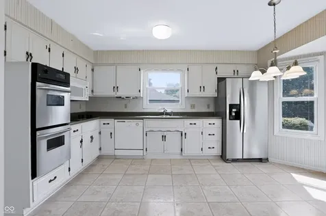 12107 Briarway South Drive Indianapolis IN 46259