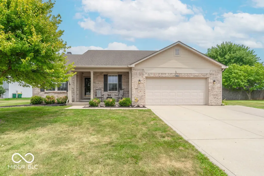 274 Pineview Drive Mooresville IN 46158