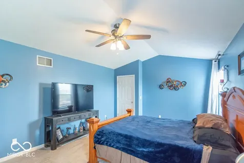 274 Pineview Drive Mooresville IN 46158