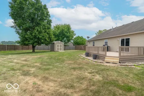 274 Pineview Drive Mooresville IN 46158