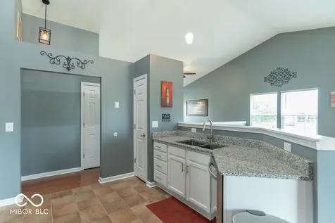 274 Pineview Drive Mooresville IN 46158