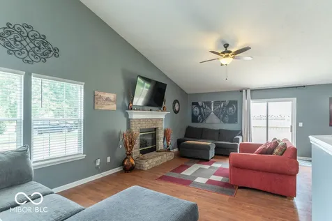 274 Pineview Drive Mooresville IN 46158