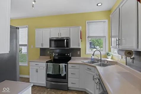 479 Alton Drive Greenwood IN 46143