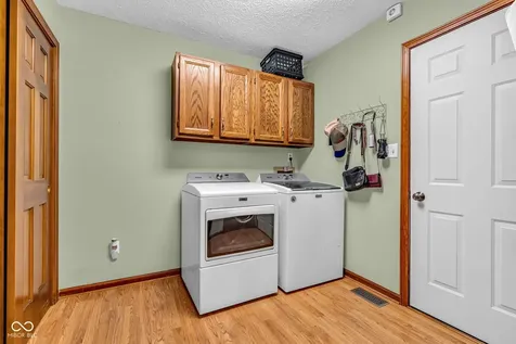 12225 Sunrise Drive Indianapolis IN 46229