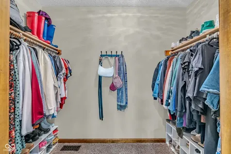 12225 Sunrise Drive Indianapolis IN 46229