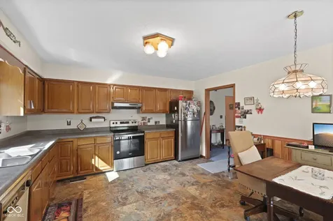 7049 E Old State Road 144 Mooresville IN 46158