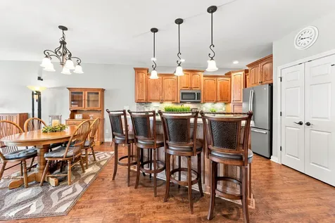 4962 Delray Drive Columbus IN 47203