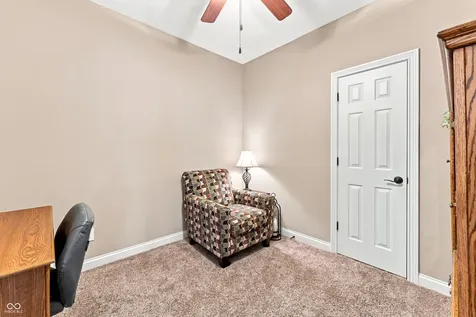 4962 Delray Drive Columbus IN 47203