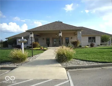 4962 Delray Drive Columbus IN 47203