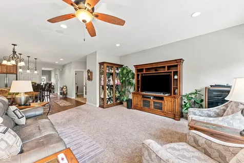 4962 Delray Drive Columbus IN 47203