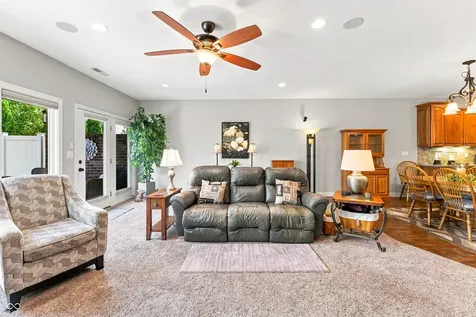 4962 Delray Drive Columbus IN 47203