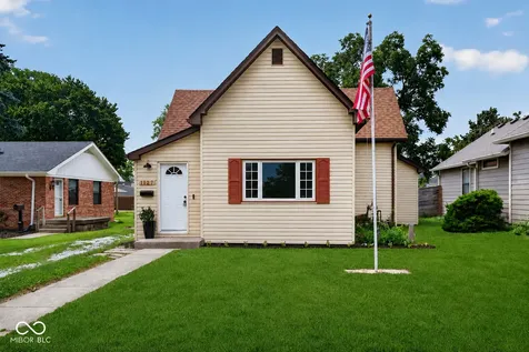 1127 Evans Avenue Noblesville IN 46060