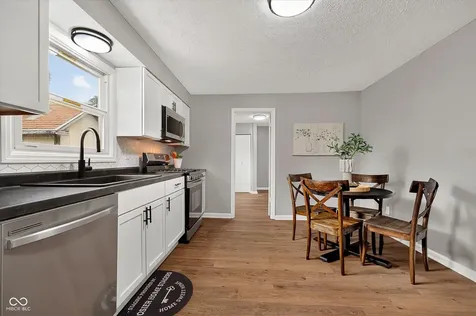 1127 Evans Avenue Noblesville IN 46060
