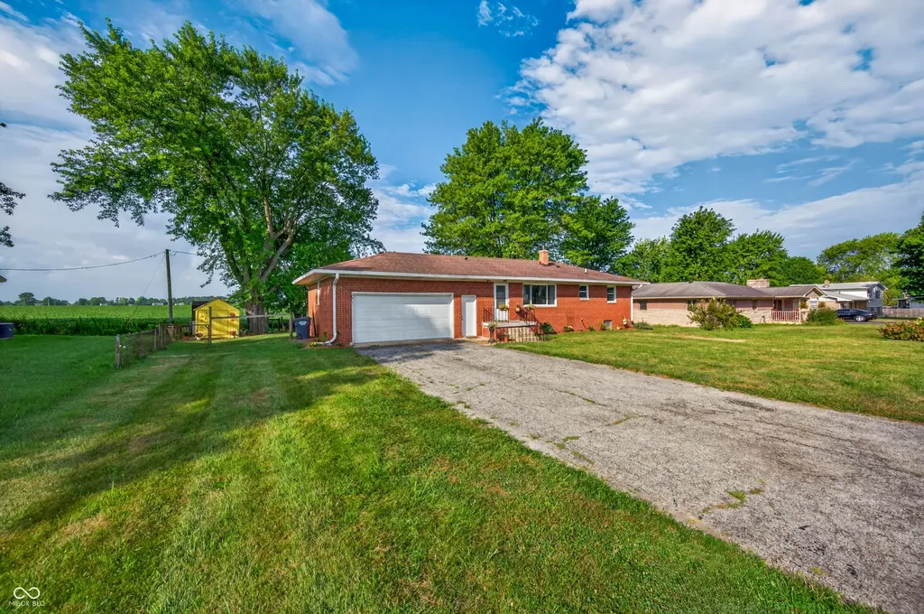709 Old Plank Road Franklin IN 46131