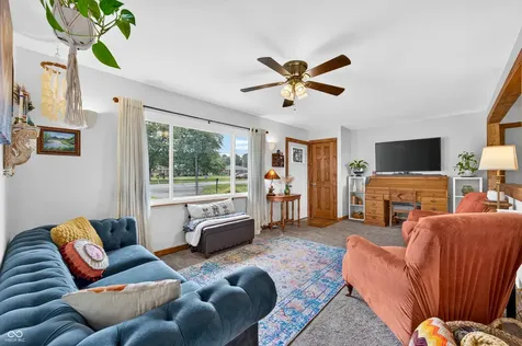 709 Old Plank Road Franklin IN 46131