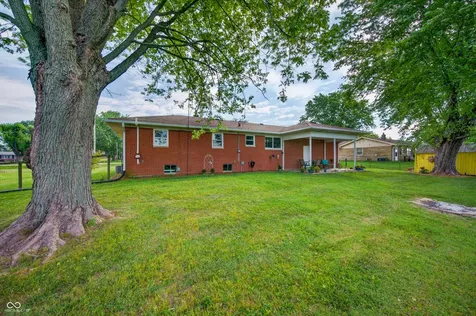 709 Old Plank Road Franklin IN 46131