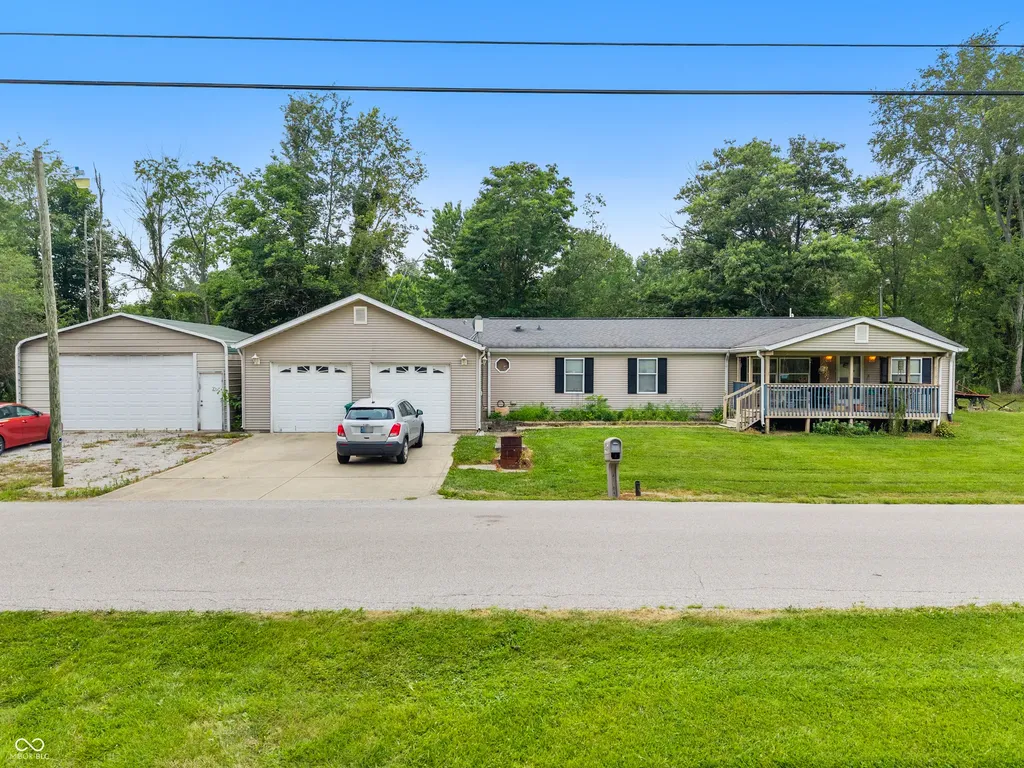 6376 Hall School Road Martinsville IN 46151