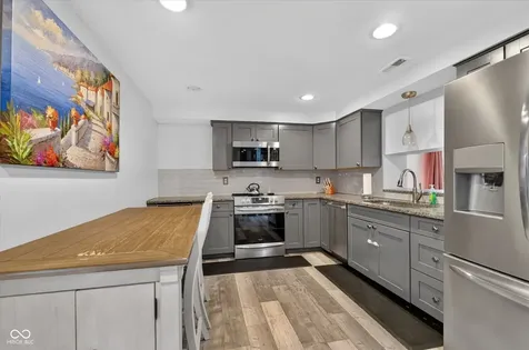 1277 Mount Pleasant East Street Greenwood IN 46142