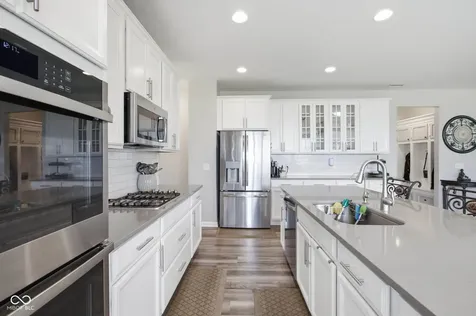 16125 Lavina Lane Fishers IN 46040