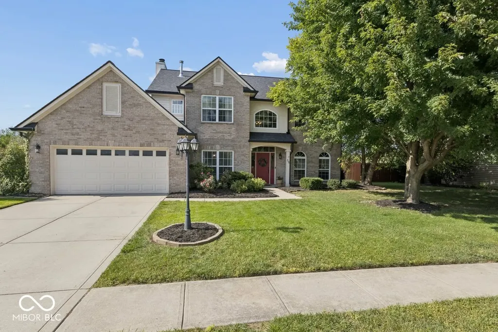 58 E Bloomfield Lane Westfield IN 46074