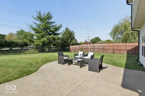 58 E Bloomfield Lane Westfield IN 46074