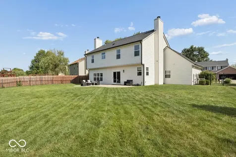 58 E Bloomfield Lane Westfield IN 46074