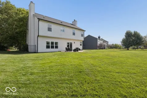 58 E Bloomfield Lane Westfield IN 46074