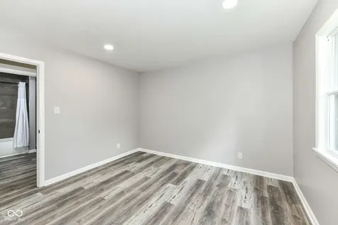 8846 Holliday Drive Indianapolis IN 46260