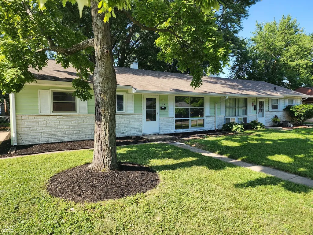 7325 E 53rd Street Indianapolis IN 46226