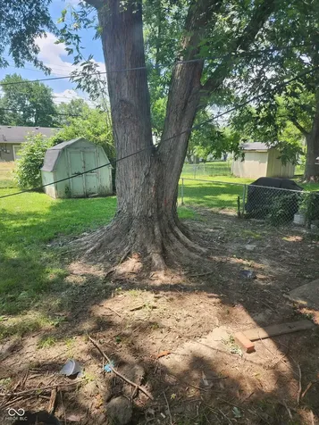 7325 E 53rd Street Indianapolis IN 46226