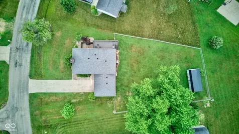 1925 E Woodside Village Drive Connersville IN 47331