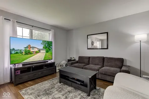 1925 E Woodside Village Drive Connersville IN 47331