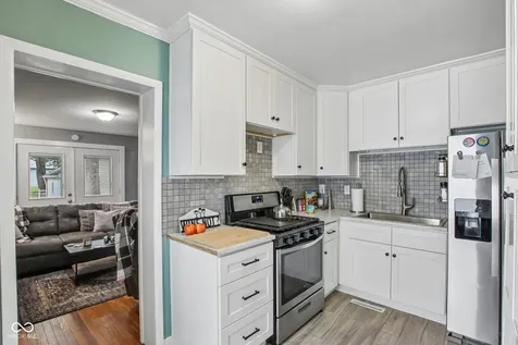 137 N 4th Avenue Beech Grove IN 46107
