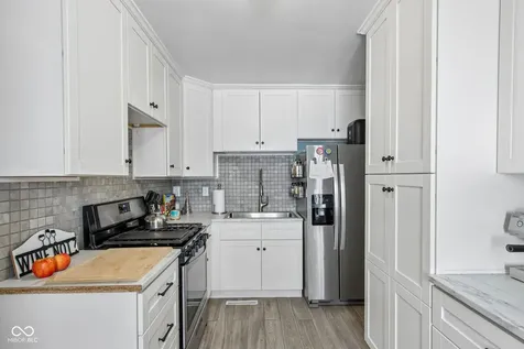 137 N 4th Avenue Beech Grove IN 46107