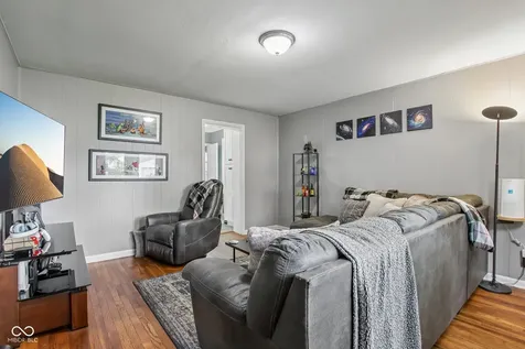 137 N 4th Avenue Beech Grove IN 46107