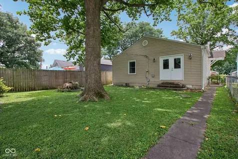 137 N 4th Avenue Beech Grove IN 46107