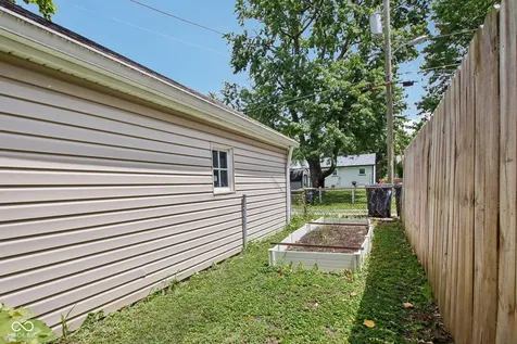 137 N 4th Avenue Beech Grove IN 46107