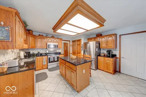 591 Leah Way Greenwood IN 46142