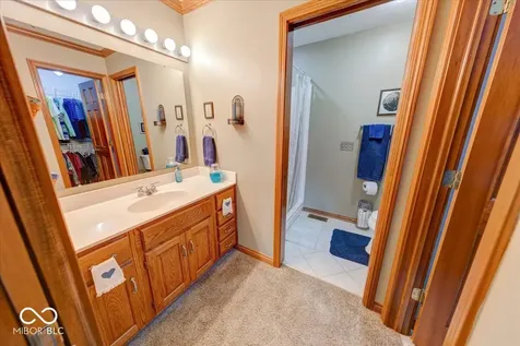 591 Leah Way Greenwood IN 46142