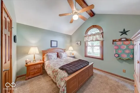 591 Leah Way Greenwood IN 46142