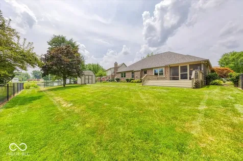 591 Leah Way Greenwood IN 46142