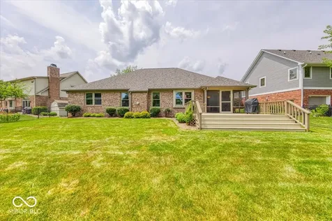 591 Leah Way Greenwood IN 46142