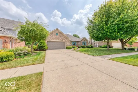 591 Leah Way Greenwood IN 46142
