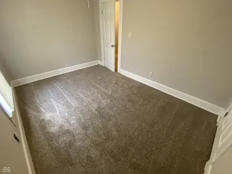 91 S 5th Avenue Beech Grove IN 46107